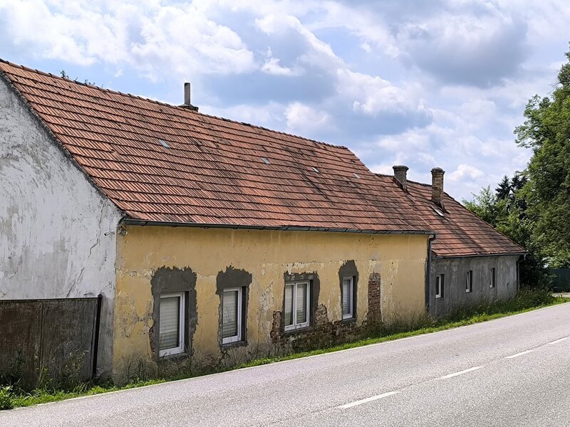 Dva rodinné domy a stavební parcela, Ledenice