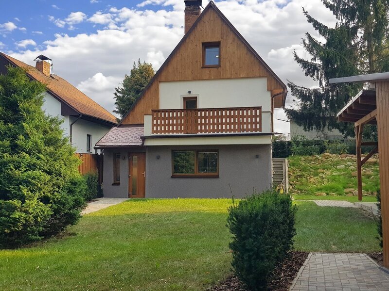 Kompletně zrekonstruovaná chata k celoročnímu užívání, Stožice, Vodňany.